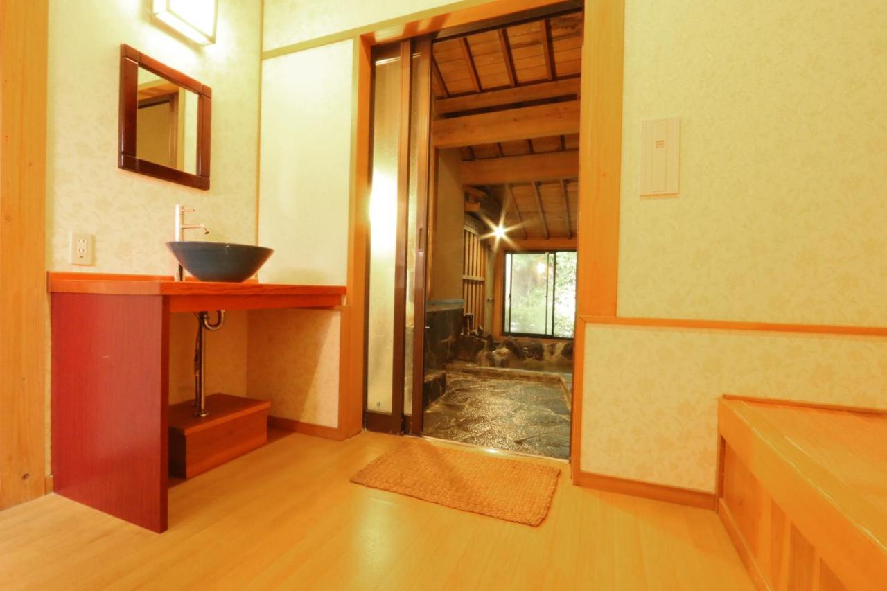 Отель Usuki Yunosato Saiki Экстерьер фото